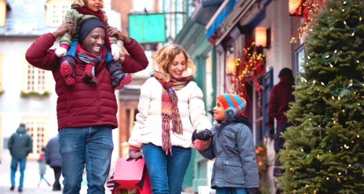8 Tips for Family Vacations Over Christmas